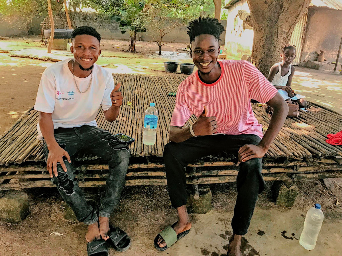 Lasana mit seinem besten Freund